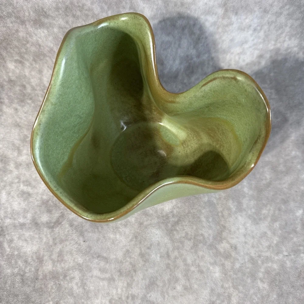 Frankoma Vintage F29 Prairie Green Ceramic free-form vase